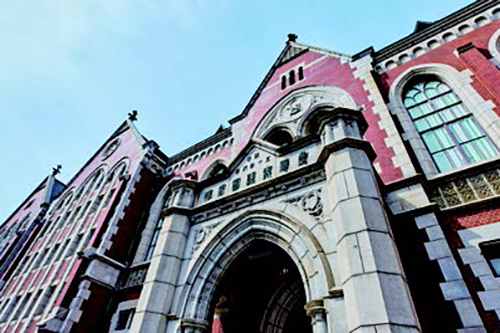 慶應義塾大学