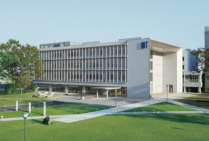 九州工業大学
